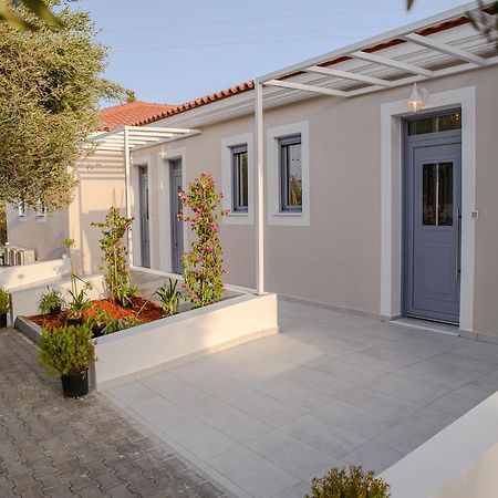 ליקסורי Dionisos Suites מראה חיצוני תמונה