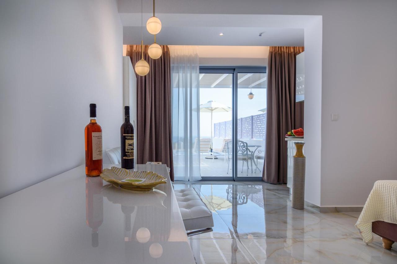 ליקסורי Dionisos Suites מראה חיצוני תמונה