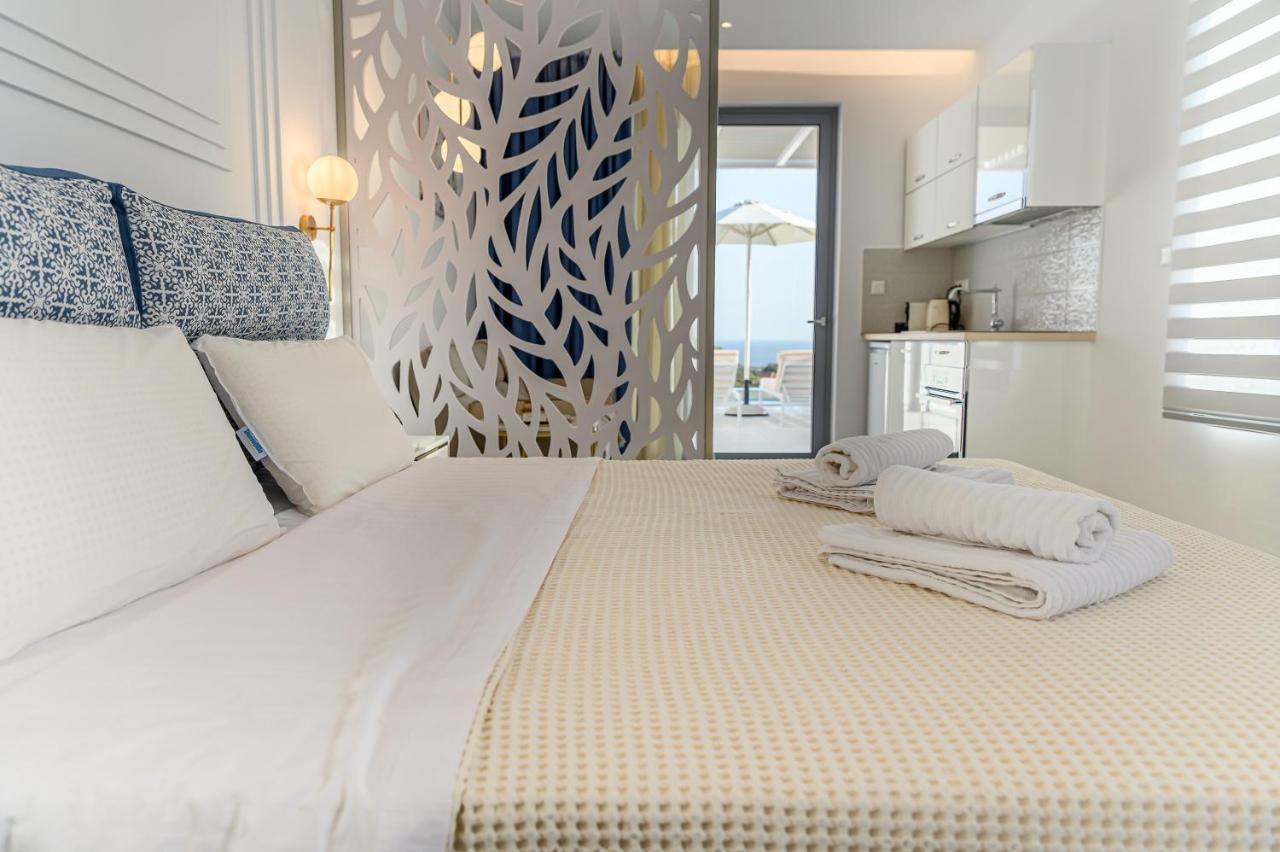 ליקסורי Dionisos Suites מראה חיצוני תמונה