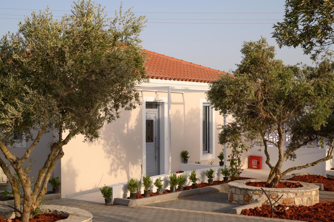 ליקסורי Dionisos Suites מראה חיצוני תמונה