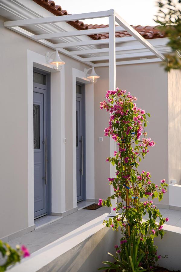 ליקסורי Dionisos Suites מראה חיצוני תמונה